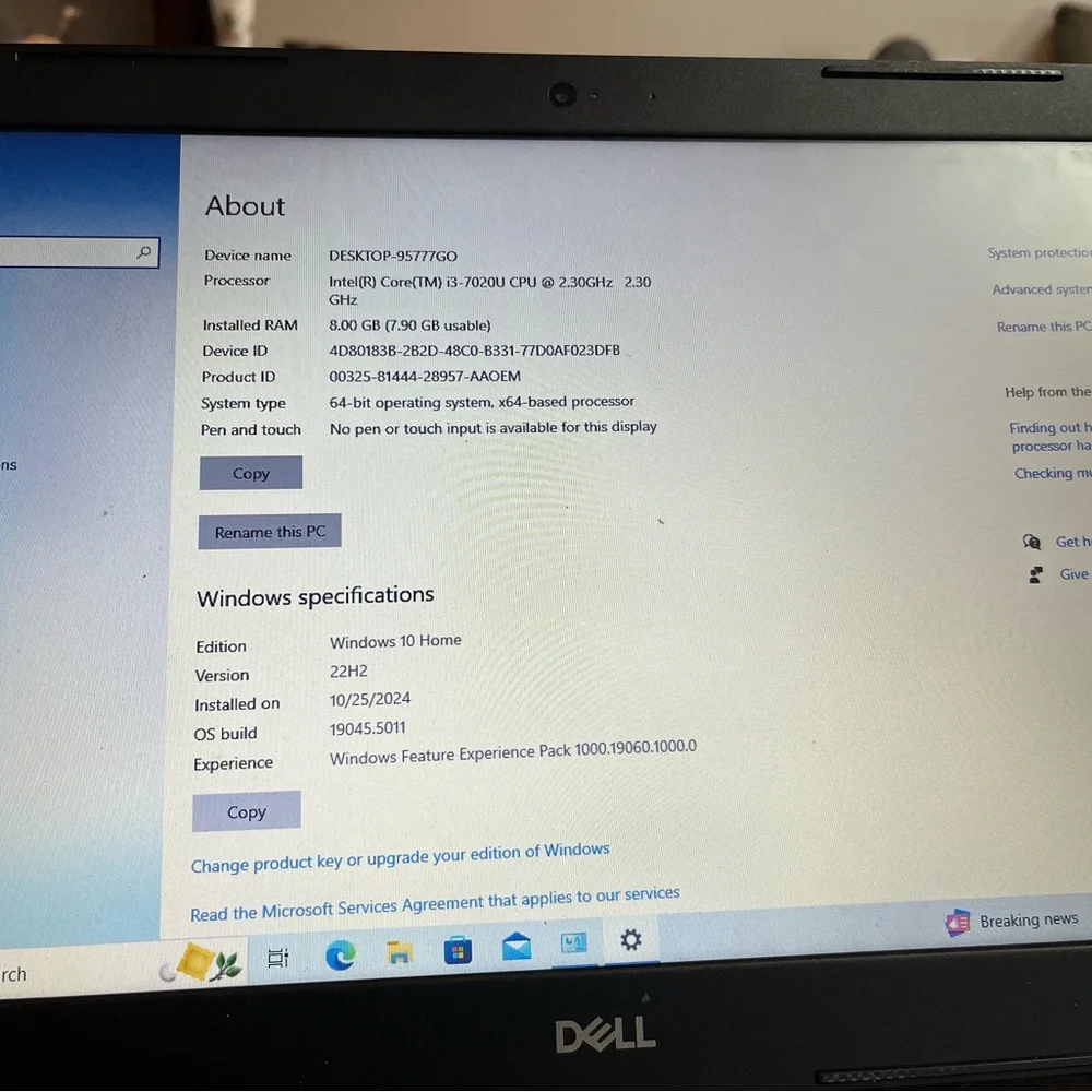 Dell Inspiron 15 3000 Series Laptop i3-7020U 8GB RAM 915 GB HDD Windows 10 Home